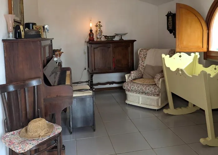 Apartman Samur - Attic Le Pastinelle